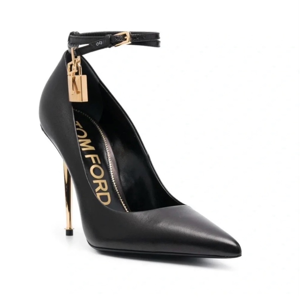 Tom Ford Padlock Pumps